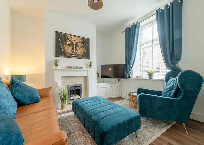 Kirkmoor Cottage - Cosy Home Central Clitheroe