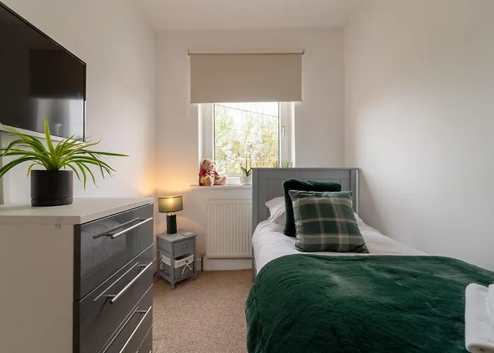Kirkmoor Cottage - Cosy Home Central Clitheroe